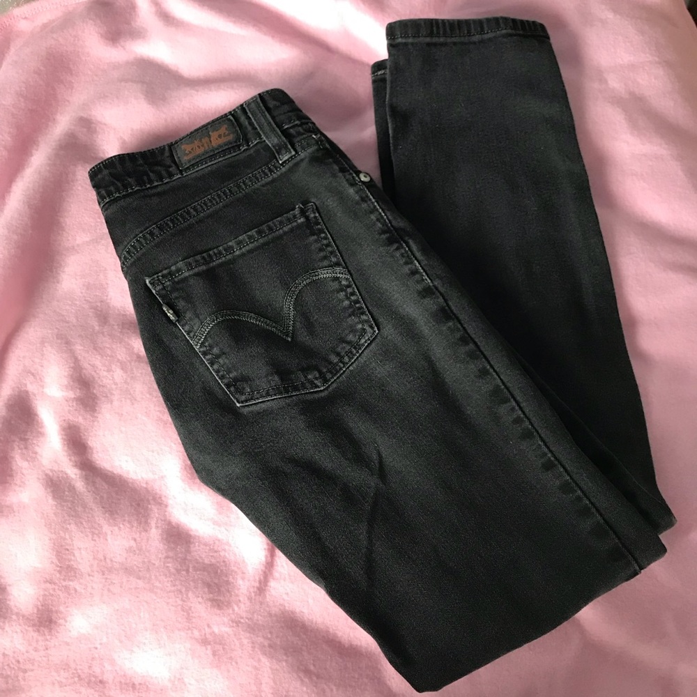LEVIS💫 Mid Rise Skinny 💫